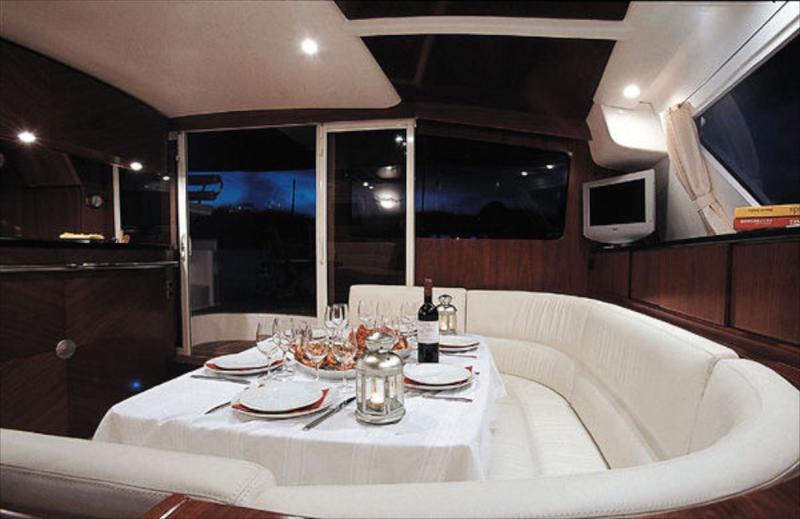 Book yachts online - catamaran - Eleuthera 60 - Whale - rent