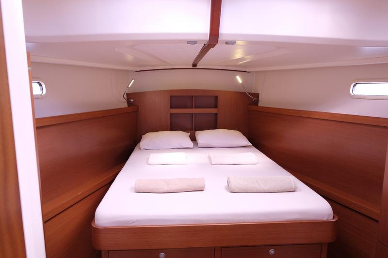 Book yachts online - sailboat - Hanse 445 - Fox - rent