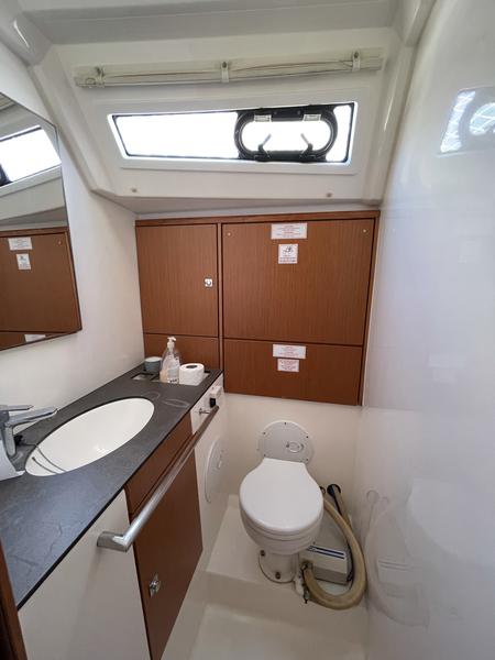 Book yachts online - sailboat - Bavaria 46 Cruiser - Amaris - rent