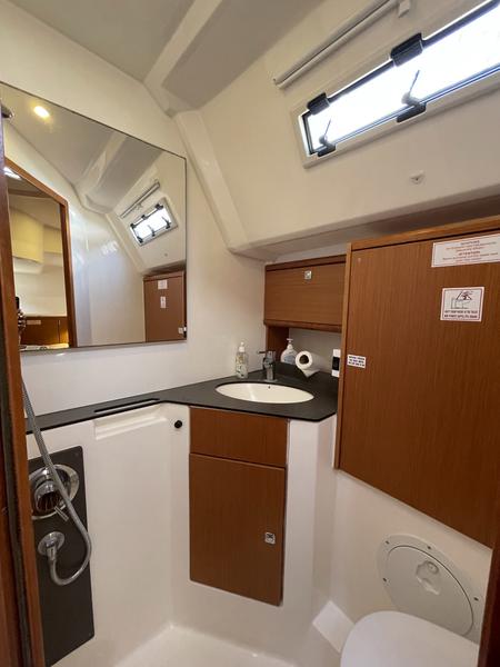 Book yachts online - sailboat - Bavaria 46 Cruiser - Amaris - rent