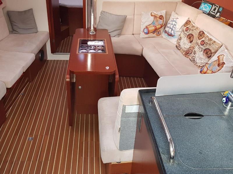 Book yachts online - sailboat - Hanse 415 - Beau Gosse - rent
