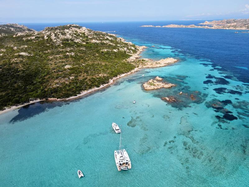 Book yachts online - catamaran - Lagoon 46 - Gea - rent