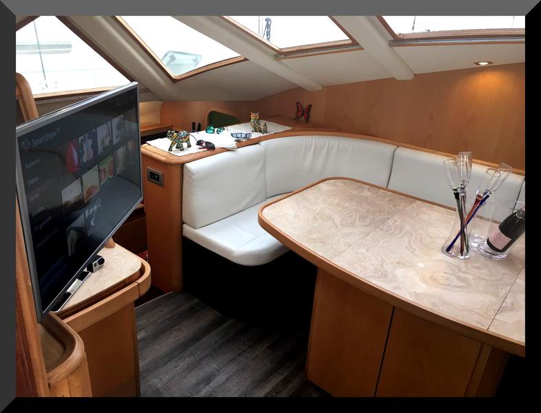 Book yachts online - catamaran - Privilege 51 - Montagu - rent