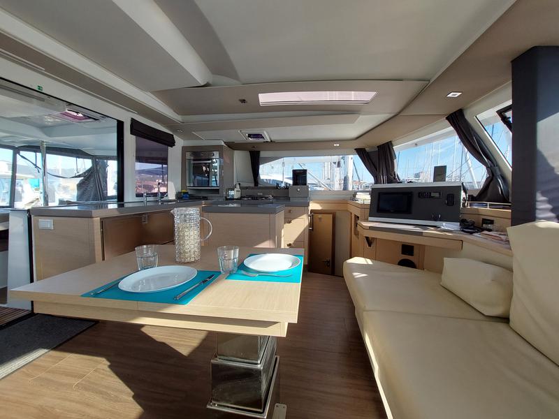 Book yachts online - catamaran - Saona 47 - Ancora Reha - rent