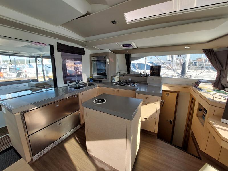Book yachts online - catamaran - Saona 47 - Ancora Reha - rent