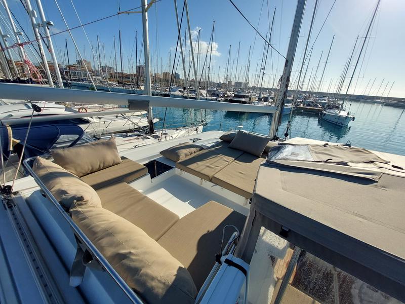 Book yachts online - catamaran - Saona 47 - Ancora Reha - rent