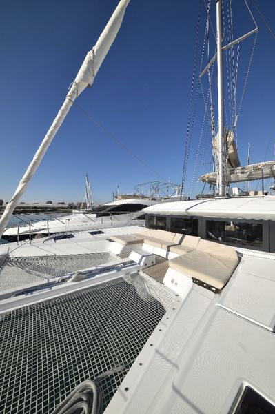 Book yachts online - catamaran - Lagoon 50 - LUX - rent