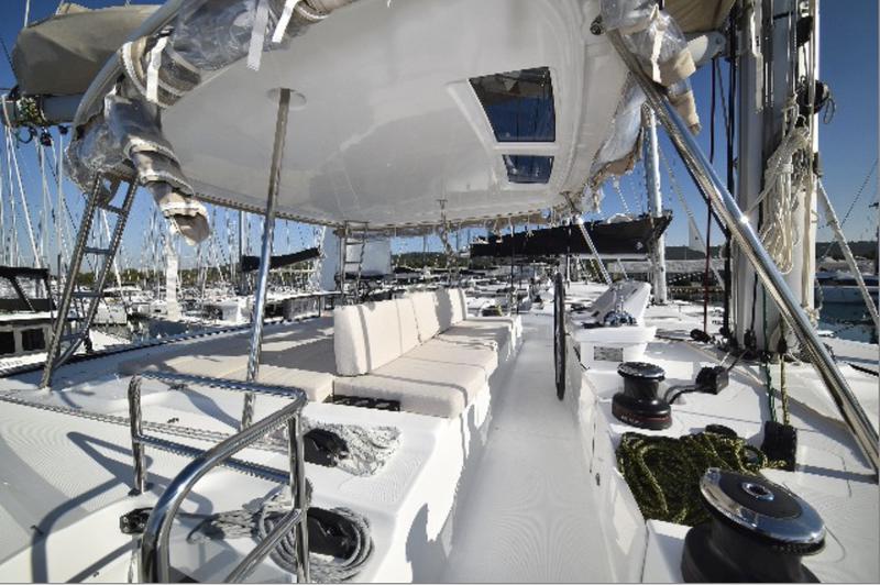 Book yachts online - catamaran - Lagoon 50 - LUX - rent