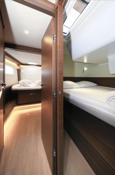 Book yachts online - catamaran - Lagoon 50 - LUX - rent