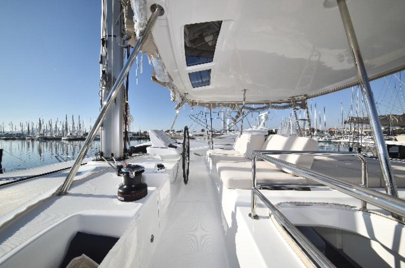Book yachts online - catamaran - Lagoon 50 - LUX - rent