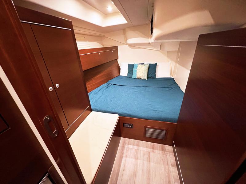 Book yachts online - sailboat - Hanse 545 - d'Este - rent