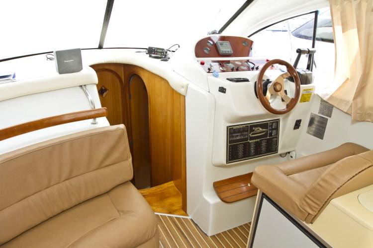 Book yachts online - motorboat - Starfisher 34 - Stella - rent