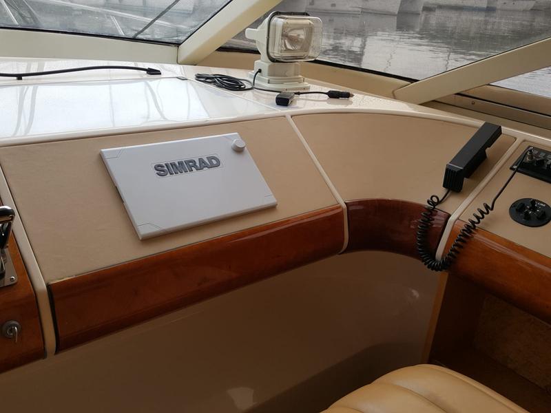Book yachts online - motorboat - Fairline 65 Squadron - Sunshine MBL - rent