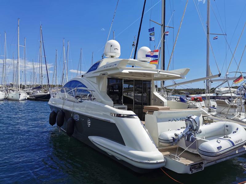 Book yachts online - motorboat - Azimut 43 S - Ambra - rent