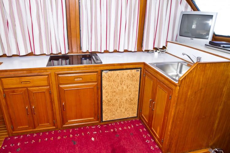 Book yachts online - motorboat - Staryacht 1670 - Holiday  - rent