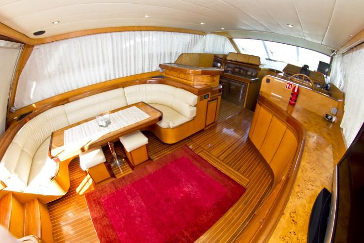 Book yachts online - motorboat - Yaretti 2110 - La Belle  - rent
