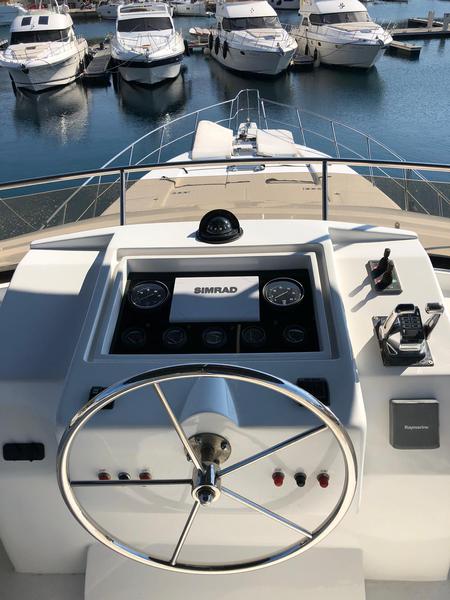 Book yachts online - motorboat - Yaretti 2110 - La Belle  - rent