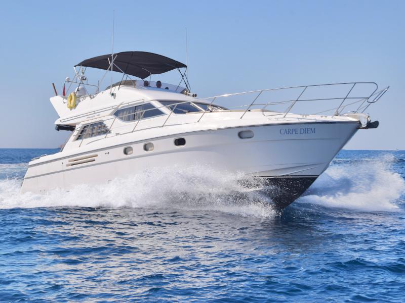 Book yachts online - motorboat - Princess 480 - Carpe Diem  - rent