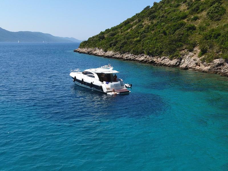 Book yachts online - motorboat - Alena 54 - Solo 1 - rent