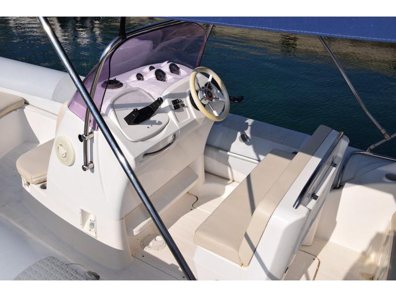 Book yachts online - motorboat - Brig Eagle 645 - Sunshine - rent