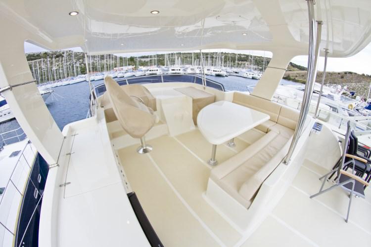 Book yachts online - motorboat - Adagio Europa 51.5 - Anna Sophie  - rent