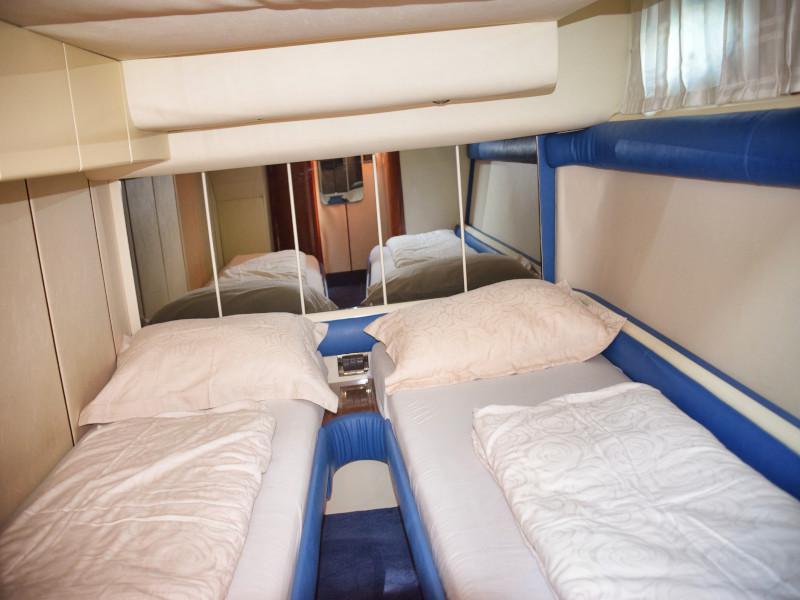 Book yachts online - motorboat - Fairline Targa 48 - H.I.T.   - rent