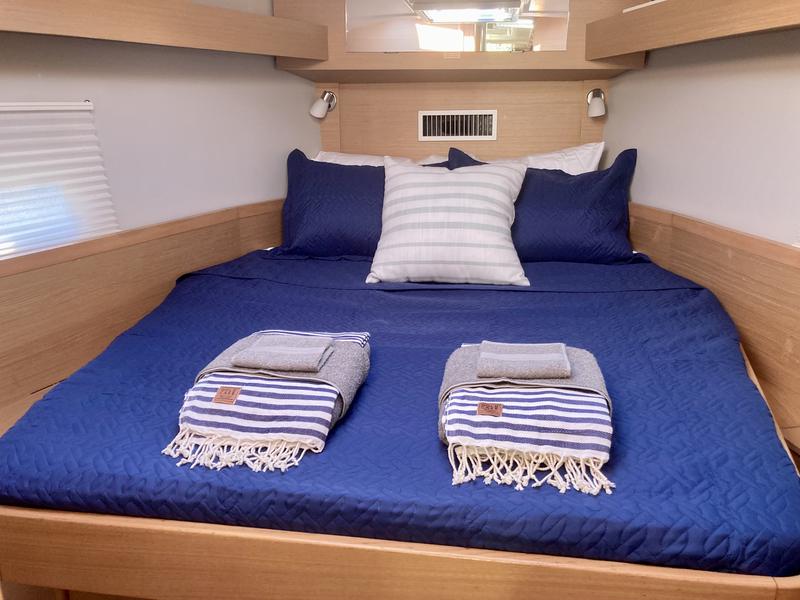 Book yachts online - sailboat - Dufour 430 - Slowdown - rent