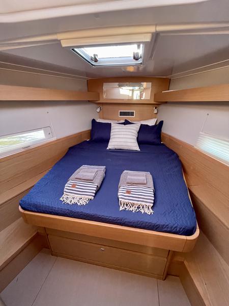Book yachts online - sailboat - Dufour 430 - Slowdown - rent