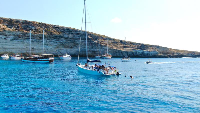 Book yachts online - sailboat - Cyclades 50 - Delfina - rent