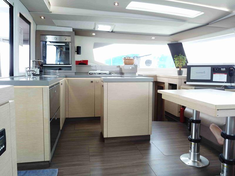 Book yachts online - catamaran - Saona 47 - Ecstasy - rent