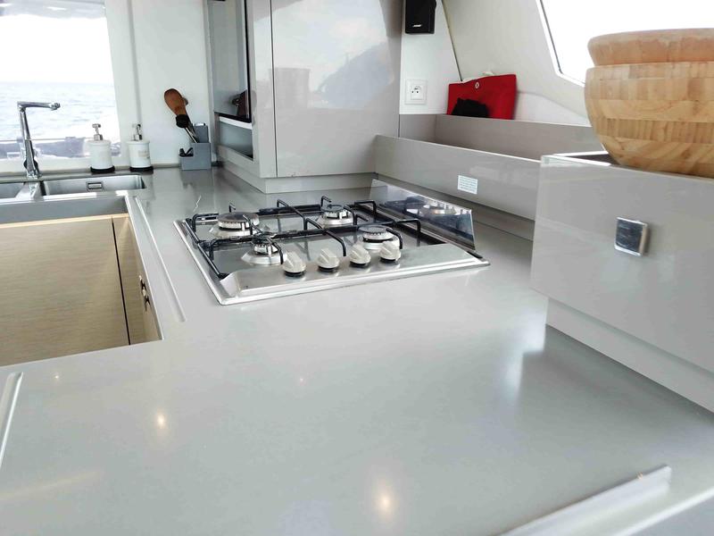 Book yachts online - catamaran - Saona 47 - Ecstasy - rent