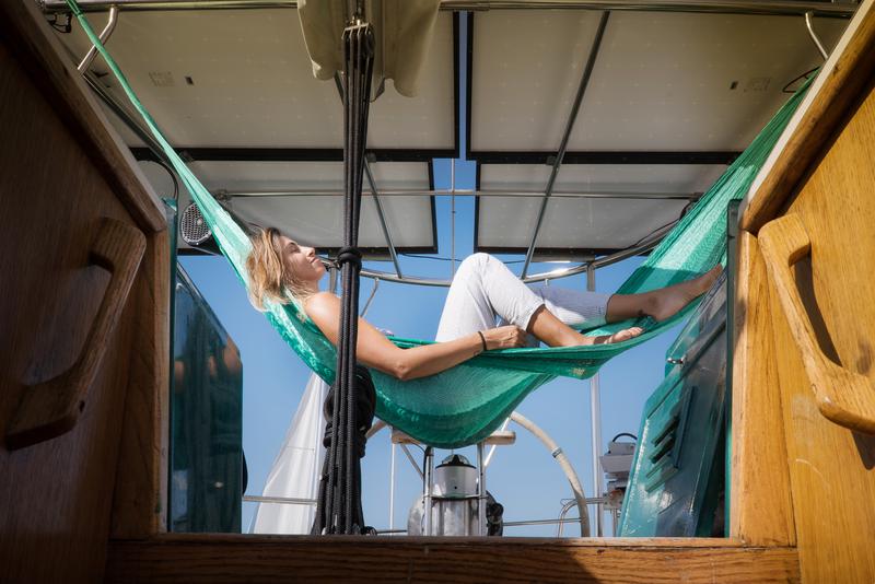 Book yachts online - sailboat - Fortuna 40 - Sara of the Seas - rent
