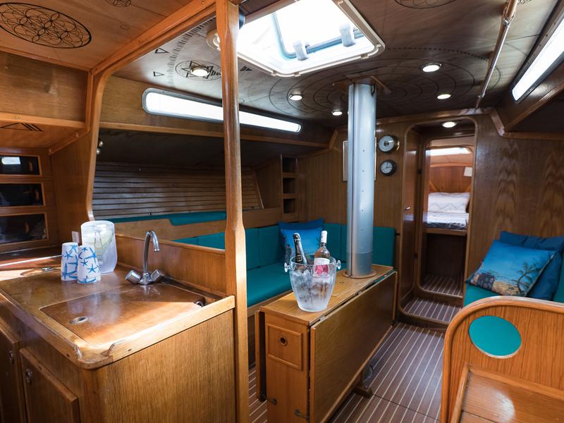 Book yachts online - sailboat - Fortuna 40 - Sara of the Seas - rent