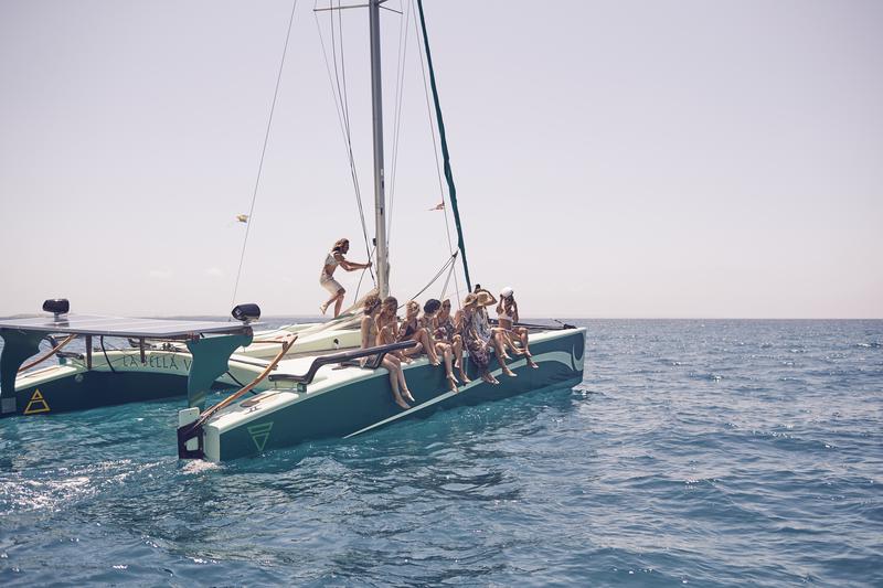 Book yachts online - catamaran - IY LBV33 - La Bella Verde - rent