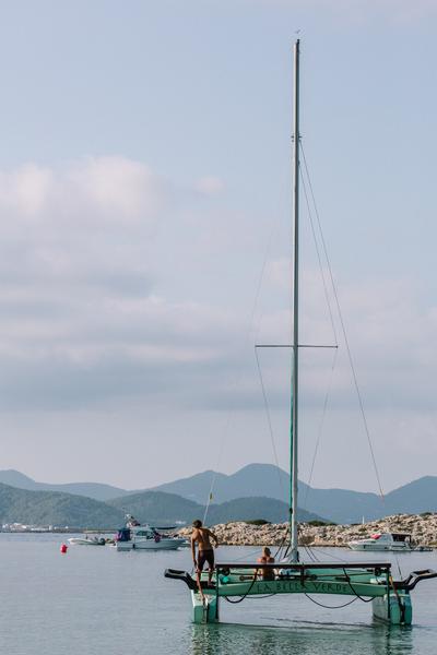 Book yachts online - catamaran - IY LBV33 - La Bella Verde - rent
