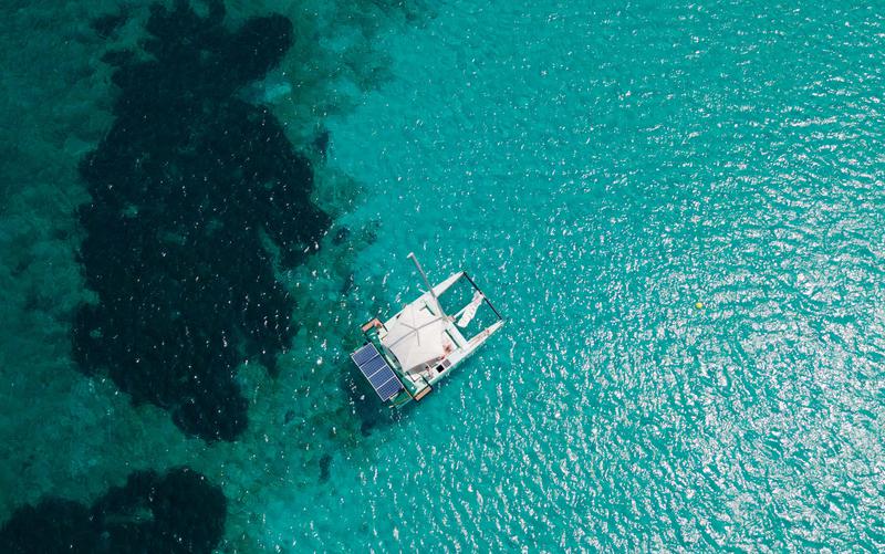 Book yachts online - catamaran - IY LBV33 - La Bella Verde - rent