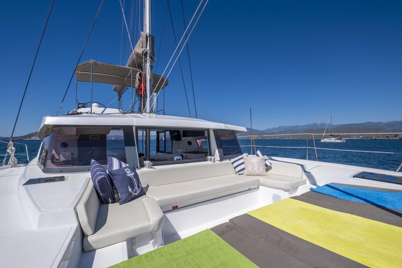 Book yachts online - catamaran - Bali Maxi Lounge 4.1 - My Dreams - rent