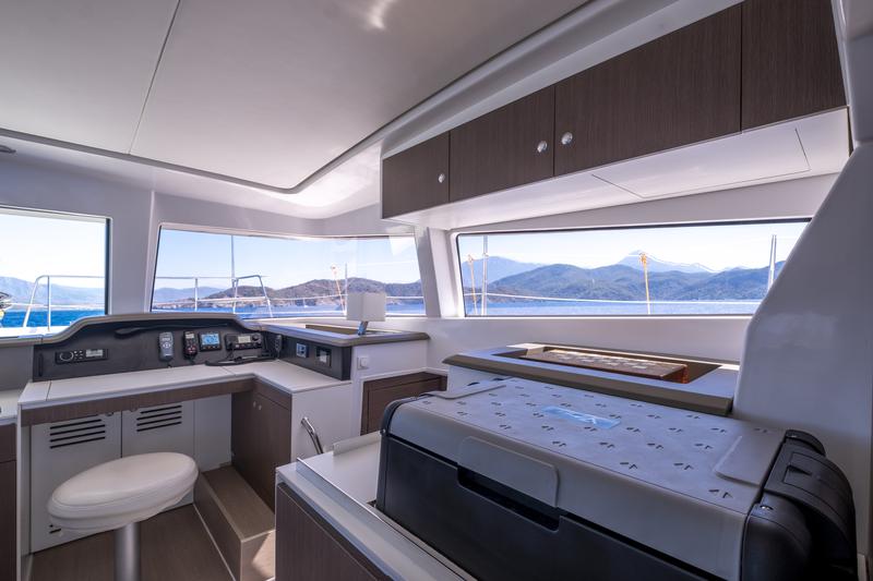 Book yachts online - catamaran - Bali Maxi Lounge 4.1 - My Dreams - rent
