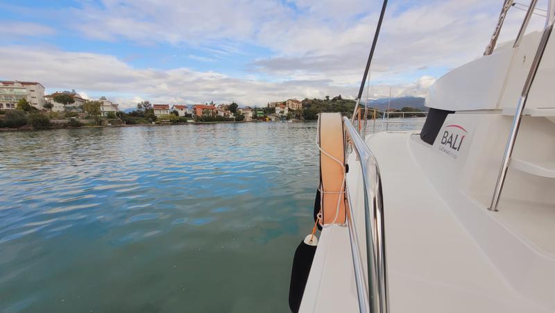 Book yachts online - catamaran - Bali Maxi Lounge 4.1 - My Dreams - rent