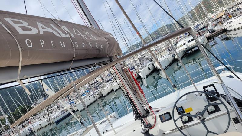 Book yachts online - catamaran - Bali Maxi Lounge 4.1 - My Dreams - rent