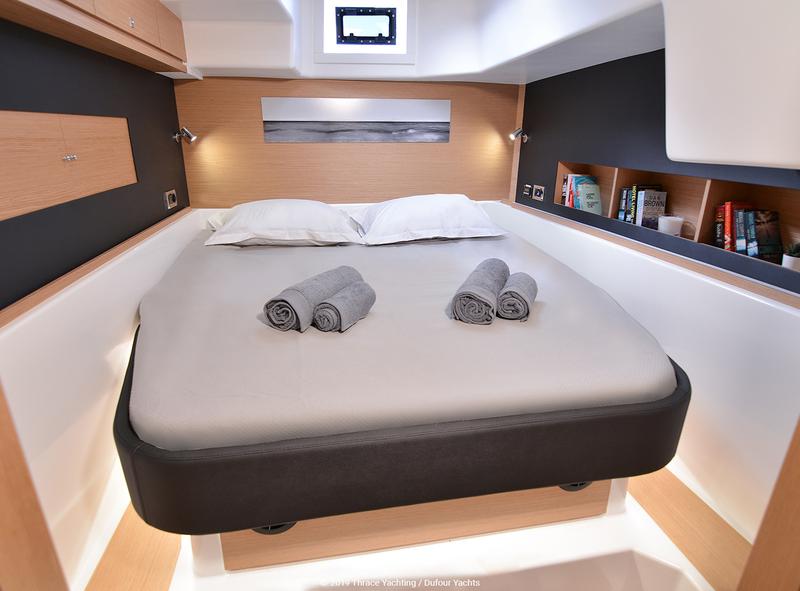 Book yachts online - catamaran - Dufour Catamaran 48 - Lu blu - rent