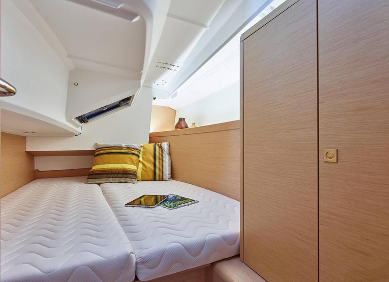 Book yachts online - sailboat - Sun Odyssey 349 - Aida - rent