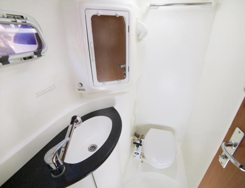 Book yachts online - catamaran - Leopard 43 - Sail Capella - rent