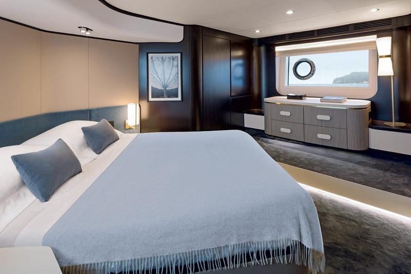 Book yachts online - motorboat - Azimut 55 Flybridge - Be Happy - rent