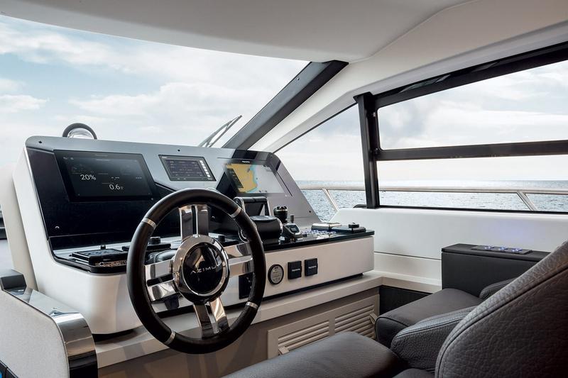 Book yachts online - motorboat - Azimut 55 Flybridge - Be Happy - rent