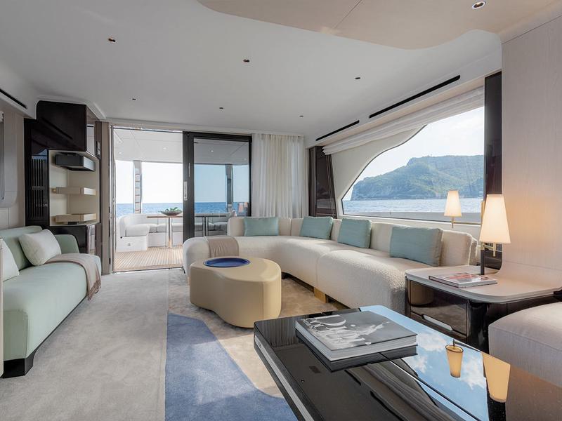 Book yachts online - motorboat - Azimut 78 Flybridge - OMR Group - rent