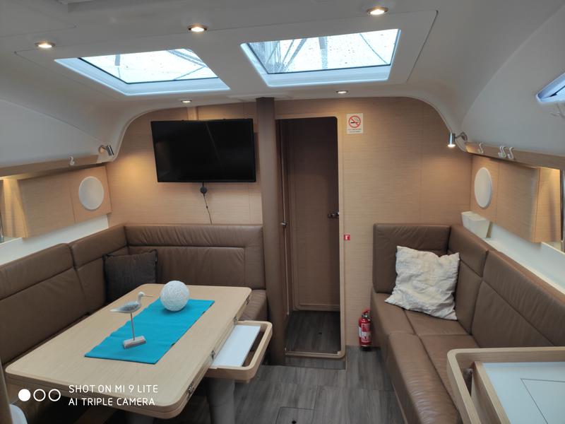 Book yachts online - sailboat - Elan 45 Impression - Perlen - rent