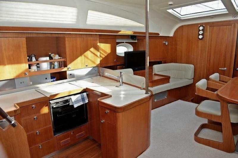 Book yachts online - sailboat - Elan 514 Impression - MGV Treaton - rent