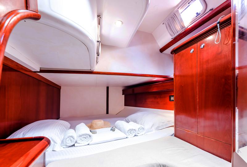 Book yachts online - sailboat - Alfa 56 - Aiolis - rent
