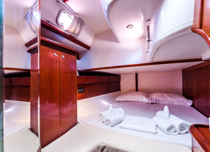 Book yachts online - sailboat - Alfa 56 - Aiolis - rent